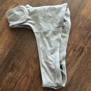 American Kennel Club Anxiety/Calming Coat Gray.  XS